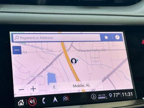 Used 2020 Cadillac XT6 Premium Luxury FWD image 12