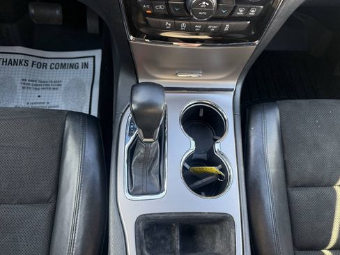 Used 2021 Jeep Grand Cherokee Laredo X RWD image 28