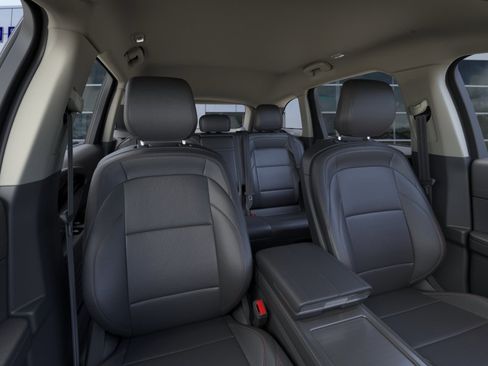 New 2026 Lincoln Nautilus Premier w/ Jet Appearance Package AWD/4WD image 32
