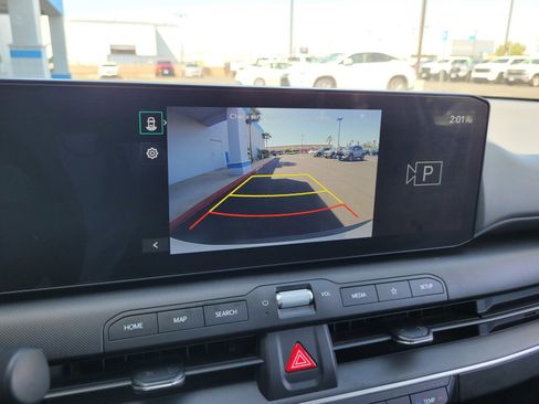 Used 2025 Kia K4 LXS image 17