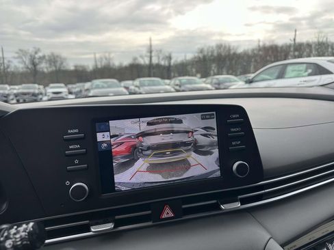 New 2026 Hyundai Elantra SEL Sport Premium FWD image 18