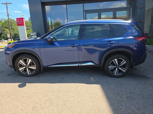 Used 2023 Nissan Rogue SL w/ SL Premium Package AWD/4WD image 3