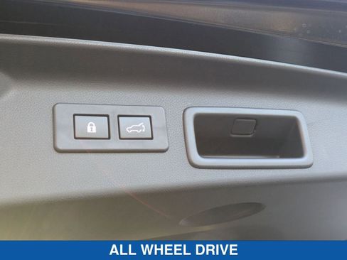 Certified 2025 Subaru Forester Premium image 19