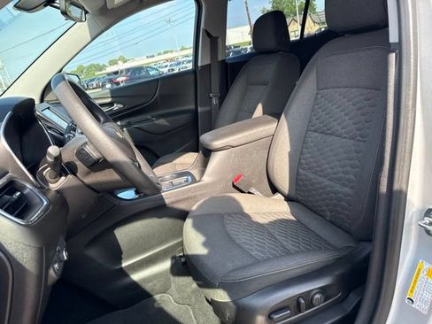 Used 2019 Chevrolet Equinox LT FWD image 28