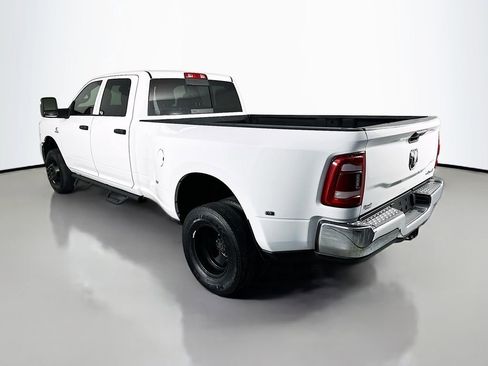 Used 2024 RAM 3500 Tradesman w/ Chrome Appearance Group AWD/4WD image 5