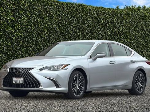 Used 2025 Lexus ES 300h w/ Premium Package FWD image 8