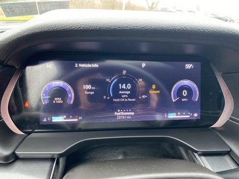 Used 2023 Jeep Grand Cherokee L Laredo image 28