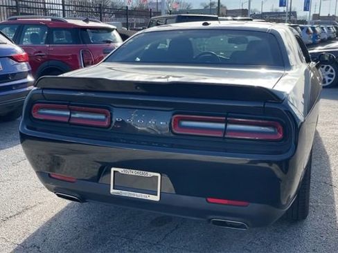 Used 2021 Dodge Challenger SXT image 22