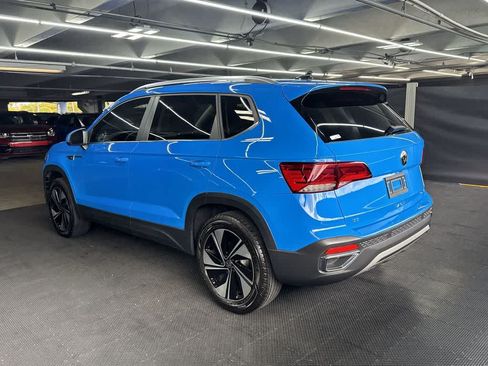 Certified 2024 Volkswagen Taos SE AWD/4WD image 6