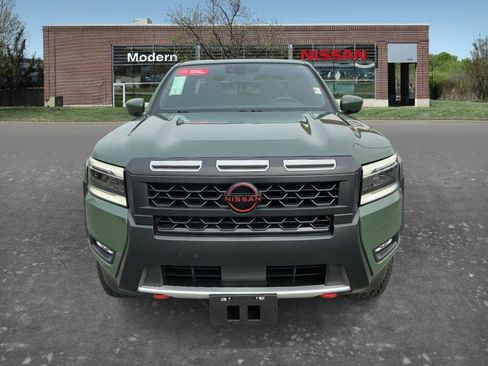 Certified 2025 Nissan Frontier Pro-X image 6