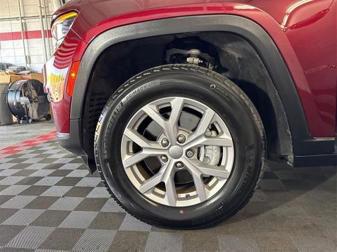 Used 2022 Jeep Grand Cherokee L Limited w/ Trailer Tow Group (B) AWD/4WD image 31