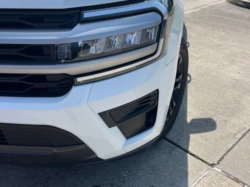Used 2023 Ford Expedition XLT RWD image 13