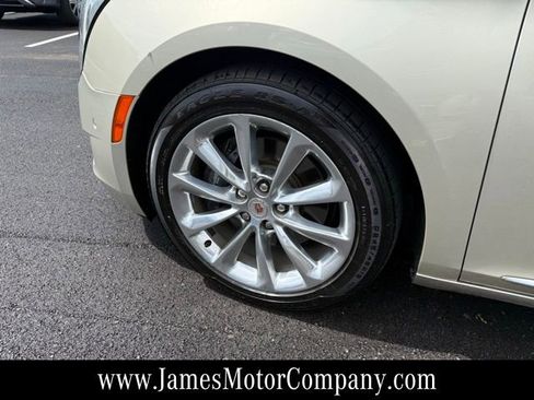 Used 2014 Cadillac XTS Luxury w/ Driver Awareness Package image 10