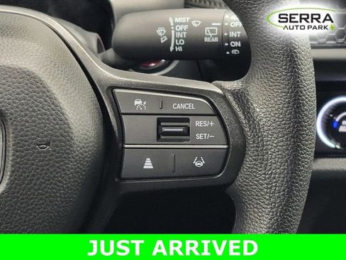 Certified 2025 Honda HR-V LX image 28