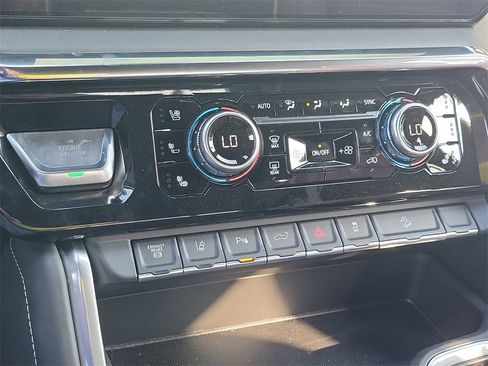 New 2025 GMC Sierra 3500 Denali Ultimate image 35