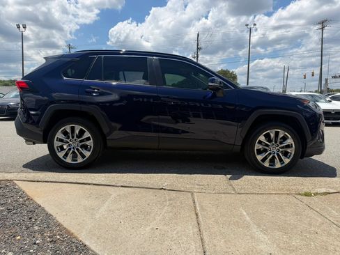 Used 2021 Toyota RAV4 XLE Premium FWD image 27