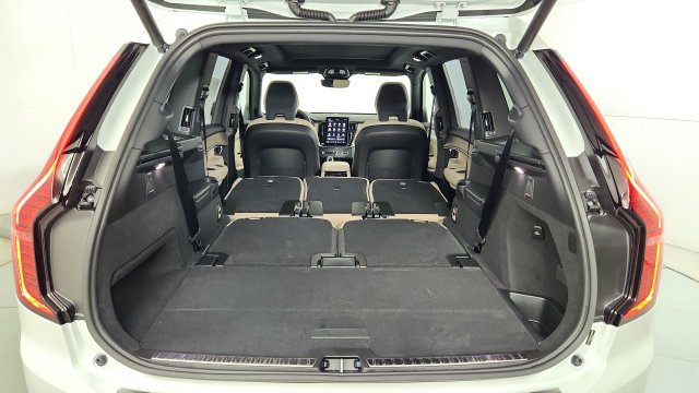 New 2026 Volvo XC90 T8 Plus w/ Protection Package Premier AWD/4WD image 44