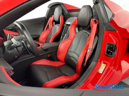 Used 2024 Chevrolet Corvette Stingray Preferred Conv w/ Z51 Performance Package RWD image 19