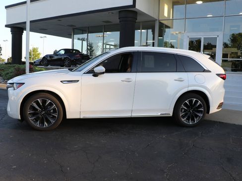 Certified 2025 MAZDA CX-90 3.3 Turbo S w/ Premium Plus AWD/4WD image 2