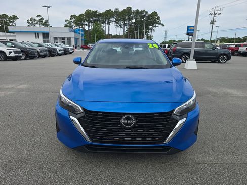 Used 2024 Nissan Sentra SV FWD image 8