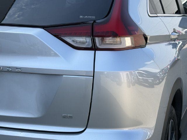 Used 2024 Mitsubishi Eclipse Cross SE AWD/4WD image 6