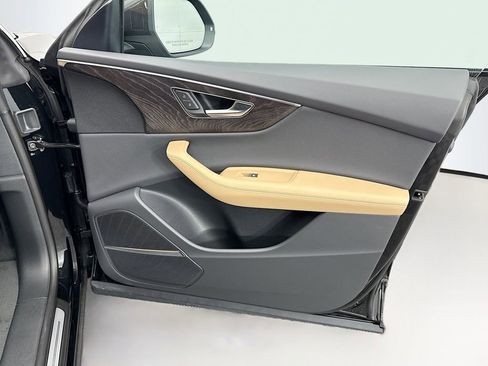 New 2026 Audi Q8 Premium Plus image 24