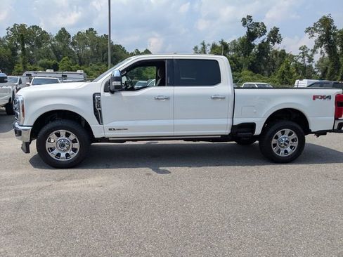 Used 2024 Ford F350 Lariat w/ Lariat Ultimate Package AWD/4WD image 10