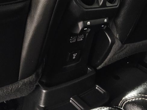 Used 2023 Jeep Wrangler Unlimited Sahara w/ Cold Weather Group AWD/4WD image 30
