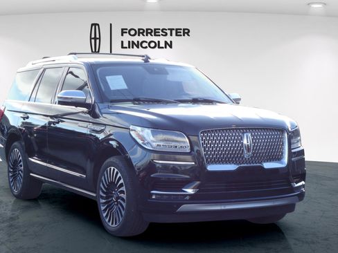 Used 2020 Lincoln Navigator Black Label w/ Cargo Convenience Package image 1