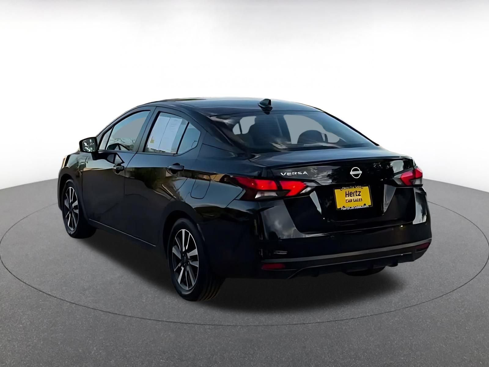 Used 2025 Nissan Versa SV FWD image 10