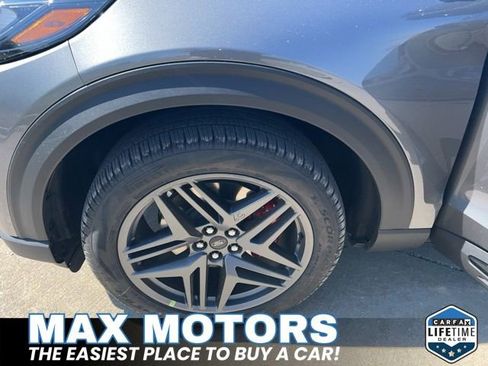 New 2026 Ford Explorer ST-Line w/ ST-Line Street Pack AWD/4WD image 4