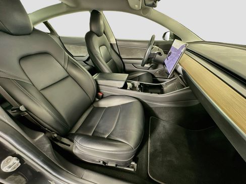 Used 2018 Tesla Model 3 Long Range RWD image 31