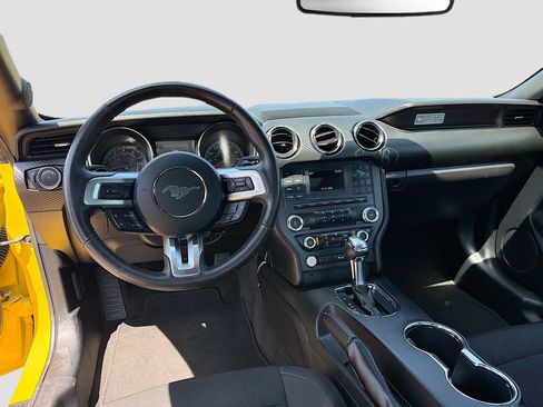 Used 2016 Ford Mustang Coupe RWD image 22