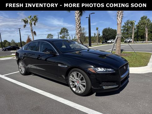 Used 2020 Jaguar XF Premium RWD image 1