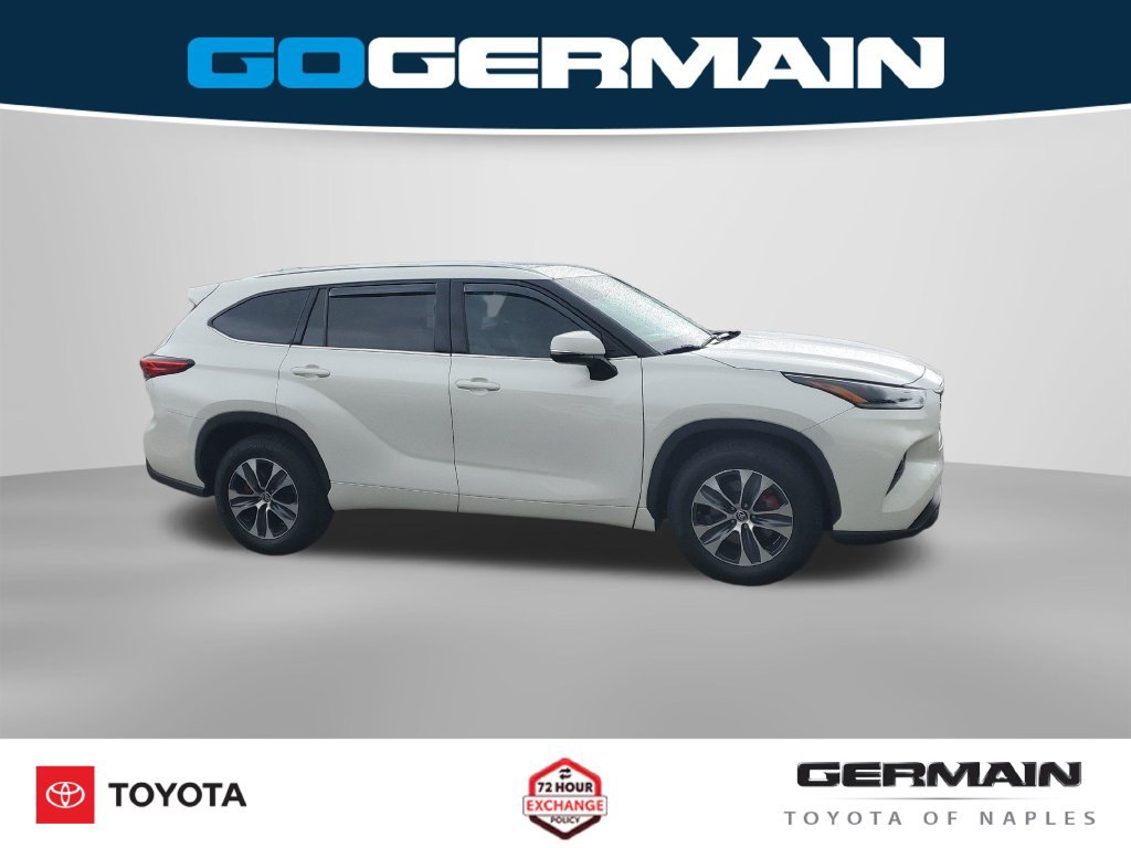 Used 2021 Toyota Highlander XLE FWD image 7