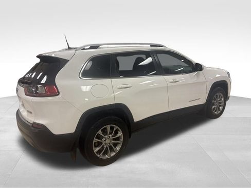 Used 2020 Jeep Cherokee Latitude Plus w/ Cold Weather Group AWD/4WD image 6