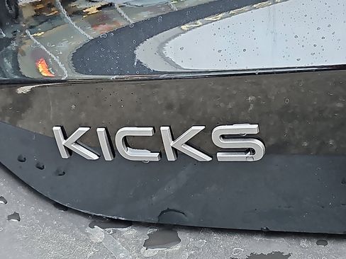 New 2026 Nissan Kicks SR w/ Cold Weather Package image 21