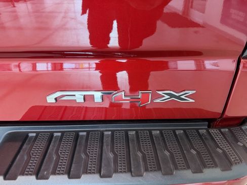 Used 2022 GMC Sierra 1500 AT4X image 6