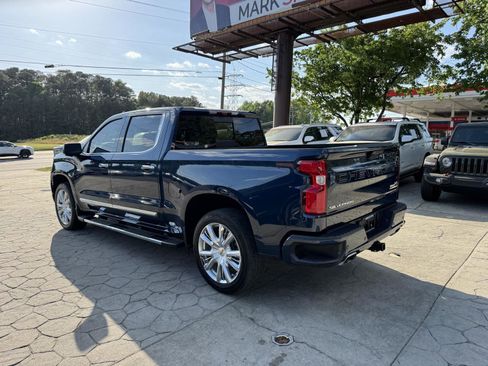 Used 2023 Chevrolet Silverado 1500 High Country w/ Technology Package AWD/4WD image 9