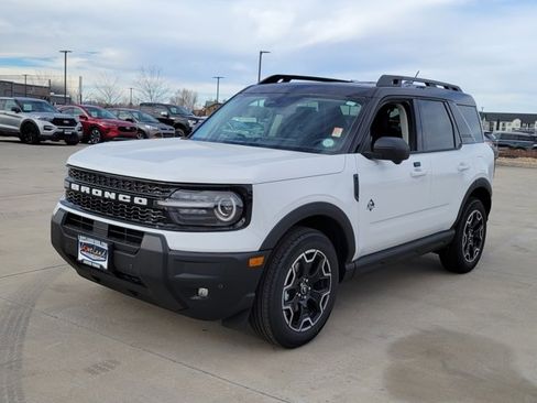 New 2025 Ford Bronco Sport Outer Banks w/ Outer Banks Tech Package+ image 4