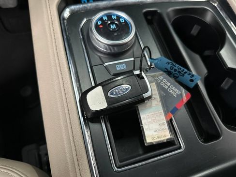 Used 2023 Ford Expedition Max XLT RWD image 38