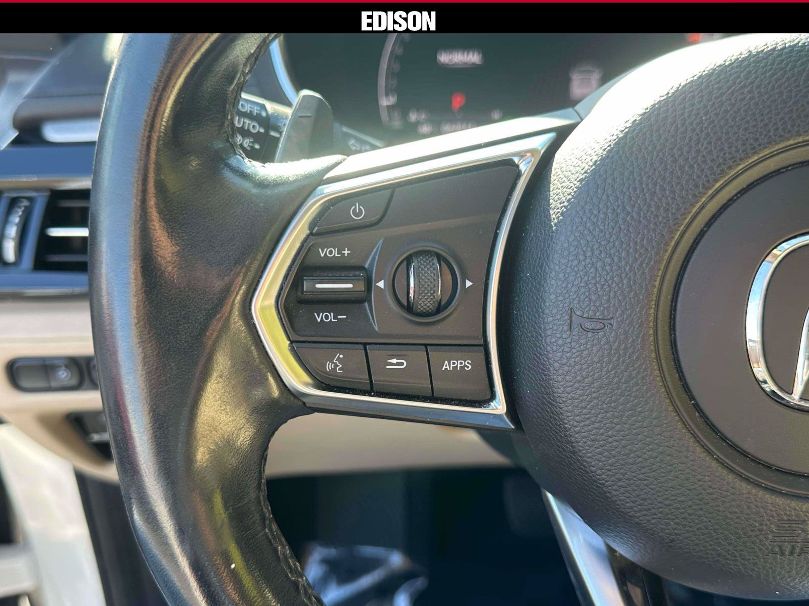 Used 2022 Acura MDX w/ Technology Package AWD/4WD image 22