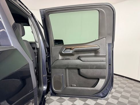 Used 2023 GMC Sierra 1500 SLE image 32
