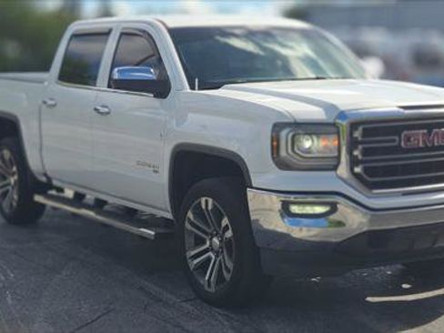 Used 2018 GMC Sierra 1500 2WD Crew Cab image 9