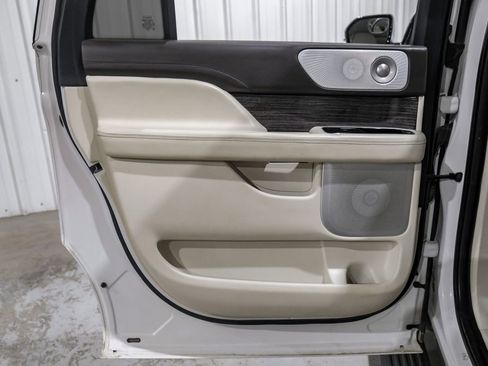 Used 2021 Lincoln Navigator L Black Label w/ Cargo Convenience Package image 50