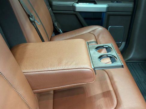 Used 2019 Ford F150 King Ranch image 28