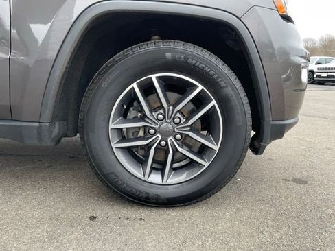 Used 2019 Jeep Grand Cherokee Limited image 38