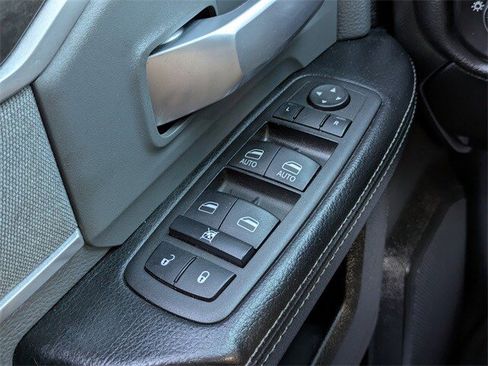 Used 2022 RAM 2500 Big Horn w/ Cold Weather Group image 23