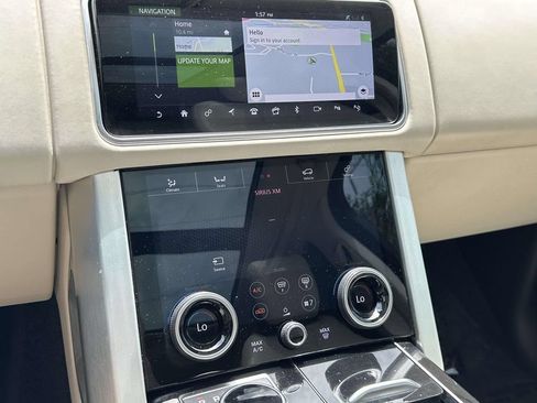 Used 2019 Land Rover Range Rover HSE AWD/4WD image 25