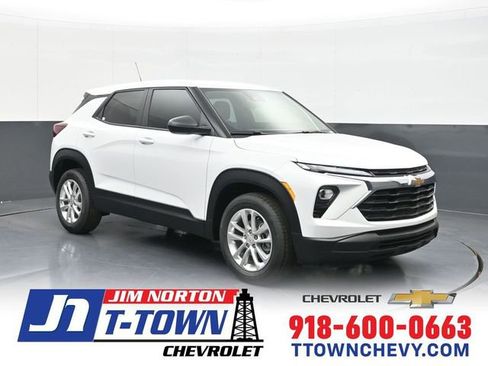 New 2026 Chevrolet TrailBlazer LS w/ LS Convenience Package FWD image 1